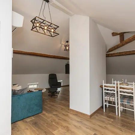The House 3 *