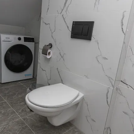 The House 3 아파트 부르가스